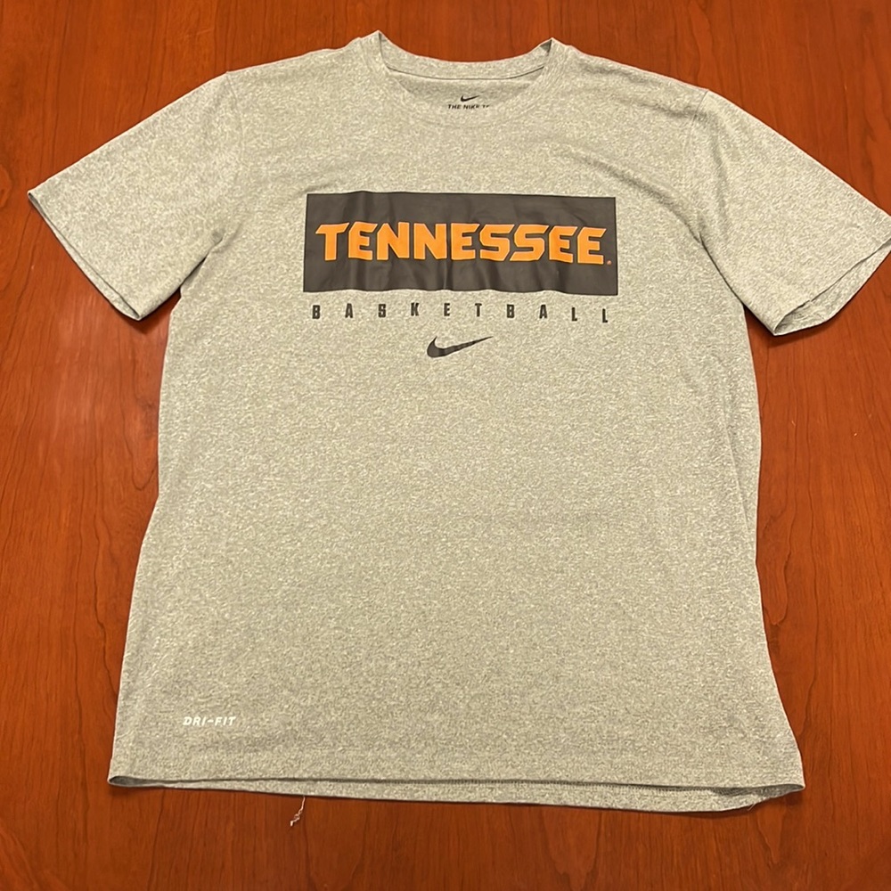 COPY - Tennessee Basketball Nike Shirt